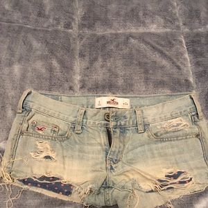 Hollister shorts size 0